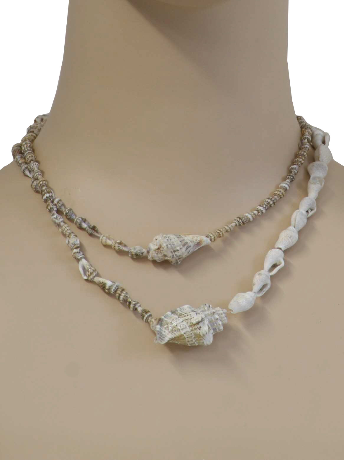 70s style -Missing Mark- Unisex heavy shell beaded pullover hippie style necklace.