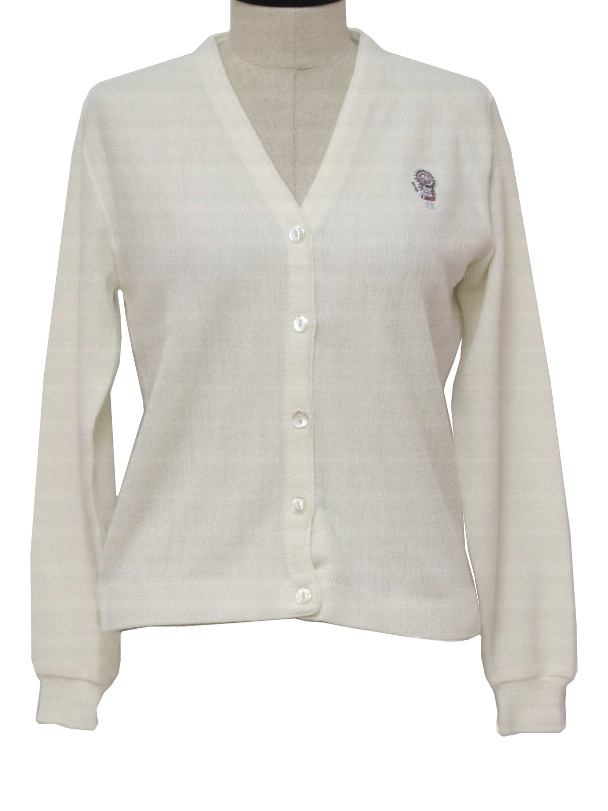 1970s Antigua Caridgan Sweater: 70s -Antigua- Womens white acrylic ...