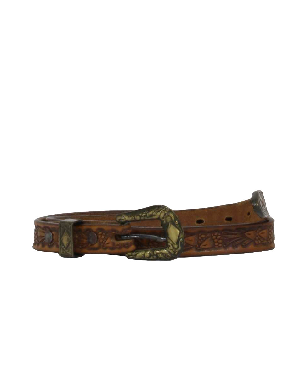 70s -Missing Mark- Womens thin tan leather acorn stamped belt with brass tone d-ring buckle and finding tip.