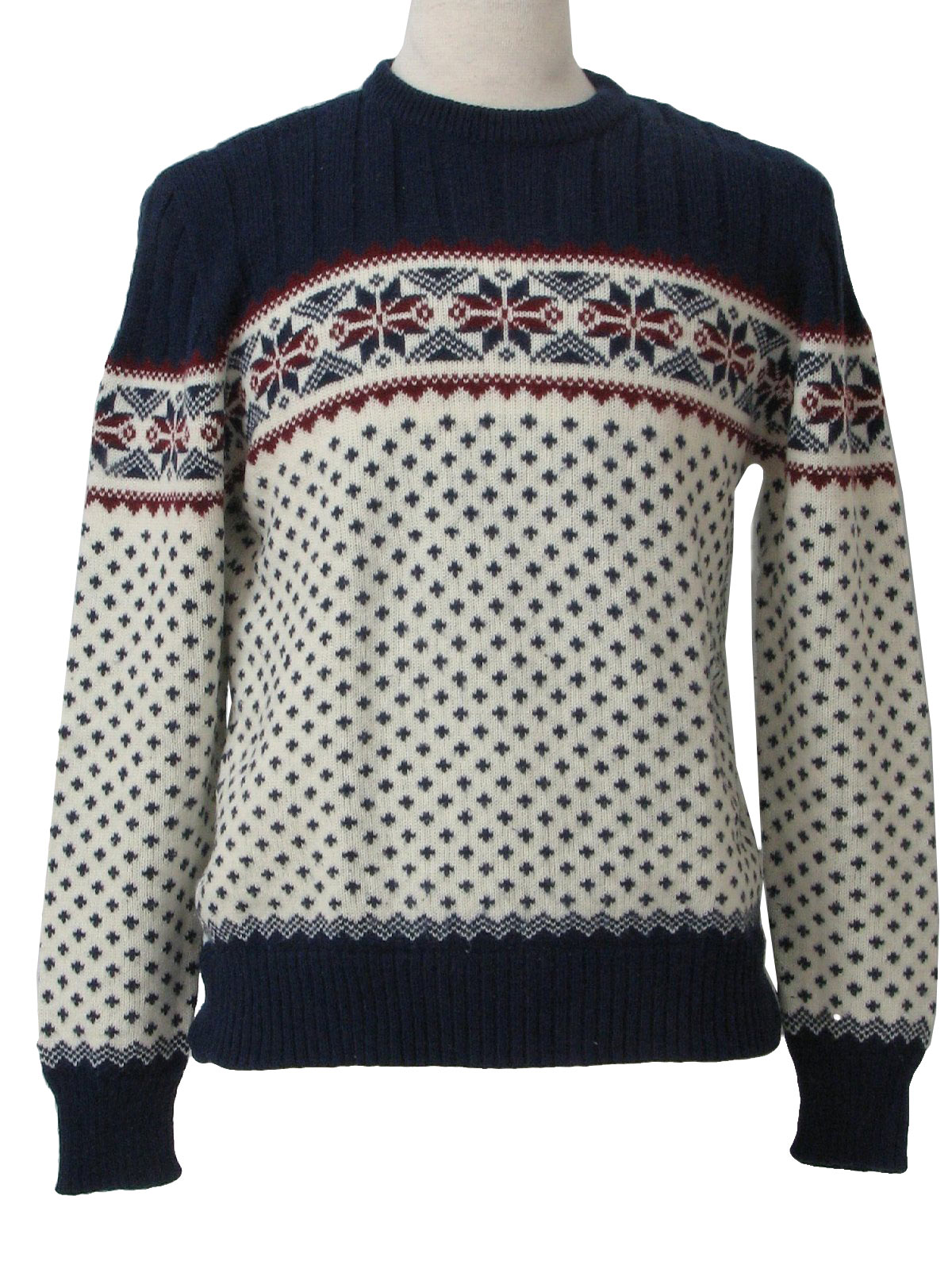 80s -Missing Label- Unisex off white, navy blue and maroon snowflake print, longsleeve, pullover acrylic ski sweater with round neckline.