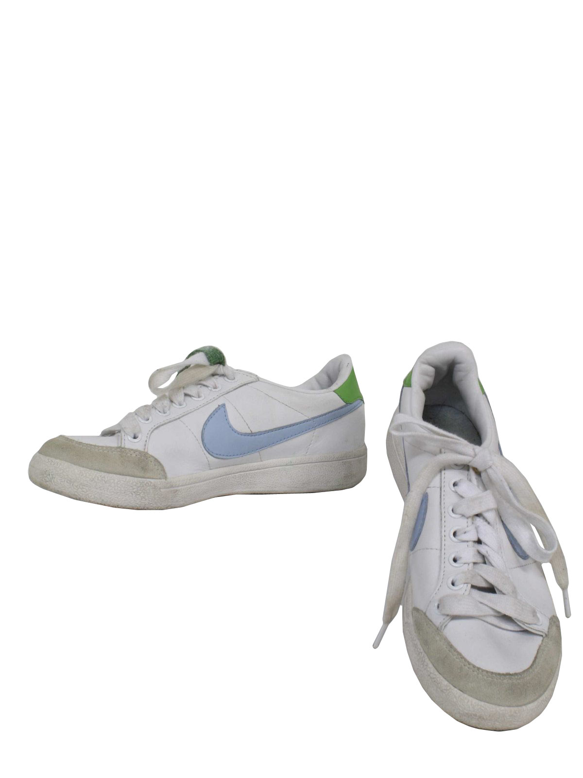 old nike tennis shoes