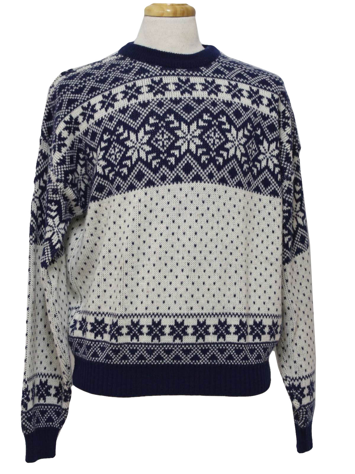 80s -Puritan- Mens navy blue and white snowflake print, longsleeve, pullover acrylic totally 80s ski sweater with round neckline.