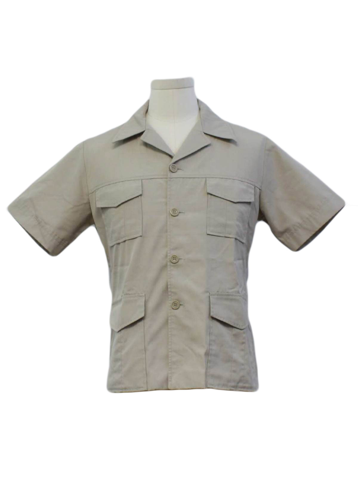 safari field shirt with epaulets