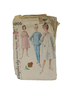 1960's Womens Night Robe Dress Pattern