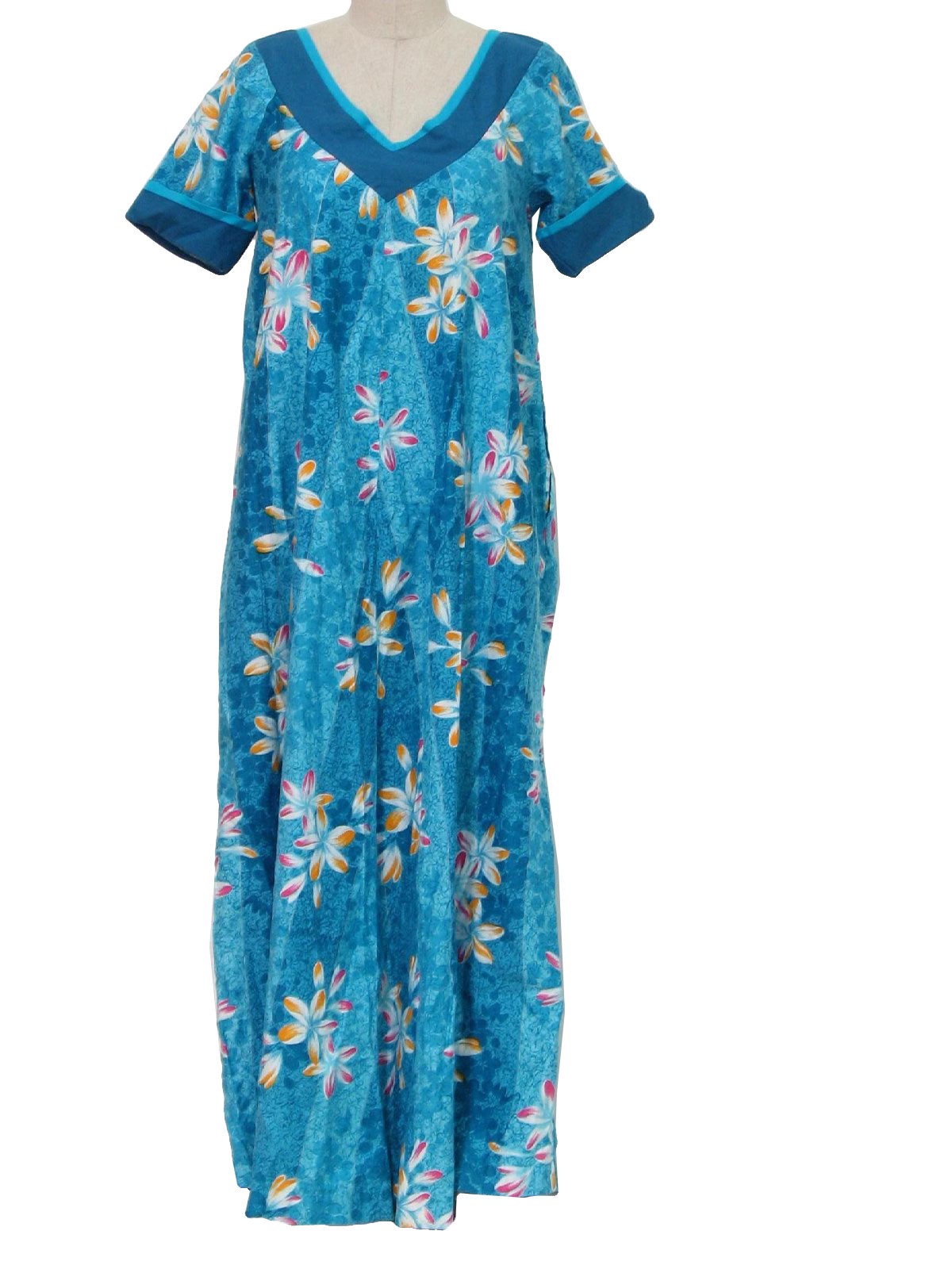 Retro Seventies Hawaiian Dress: 70s -Pacific Sportswear- Womens shaded ...