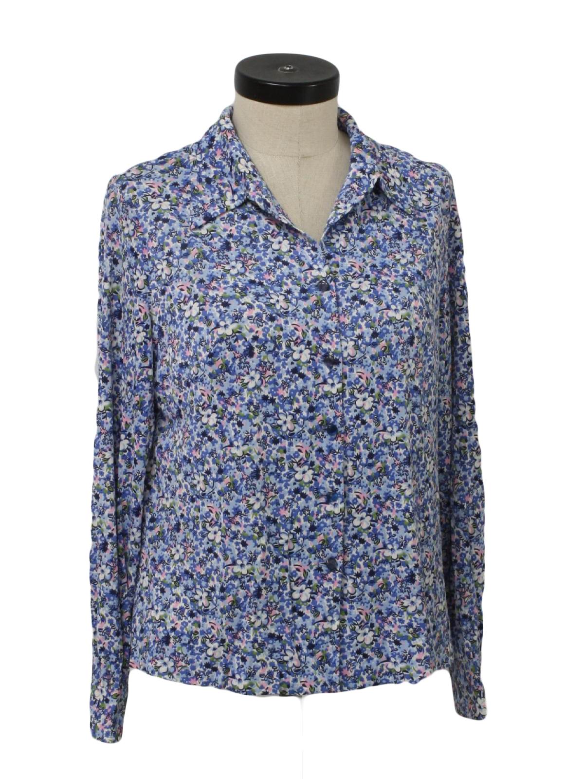 no label 70's Vintage Shirt: 70s -no label- Womens light blue ...