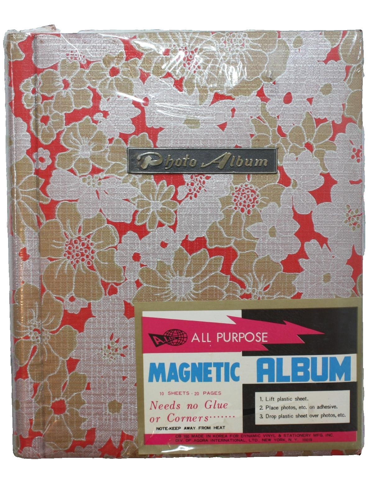 Seventies Vintage Home Decor: 70s -A I Ltd- Amazing magnetic photo album  with cool silver, red and gold floral print cover. Album has 10 sheets and  20 pages, need no glue or
