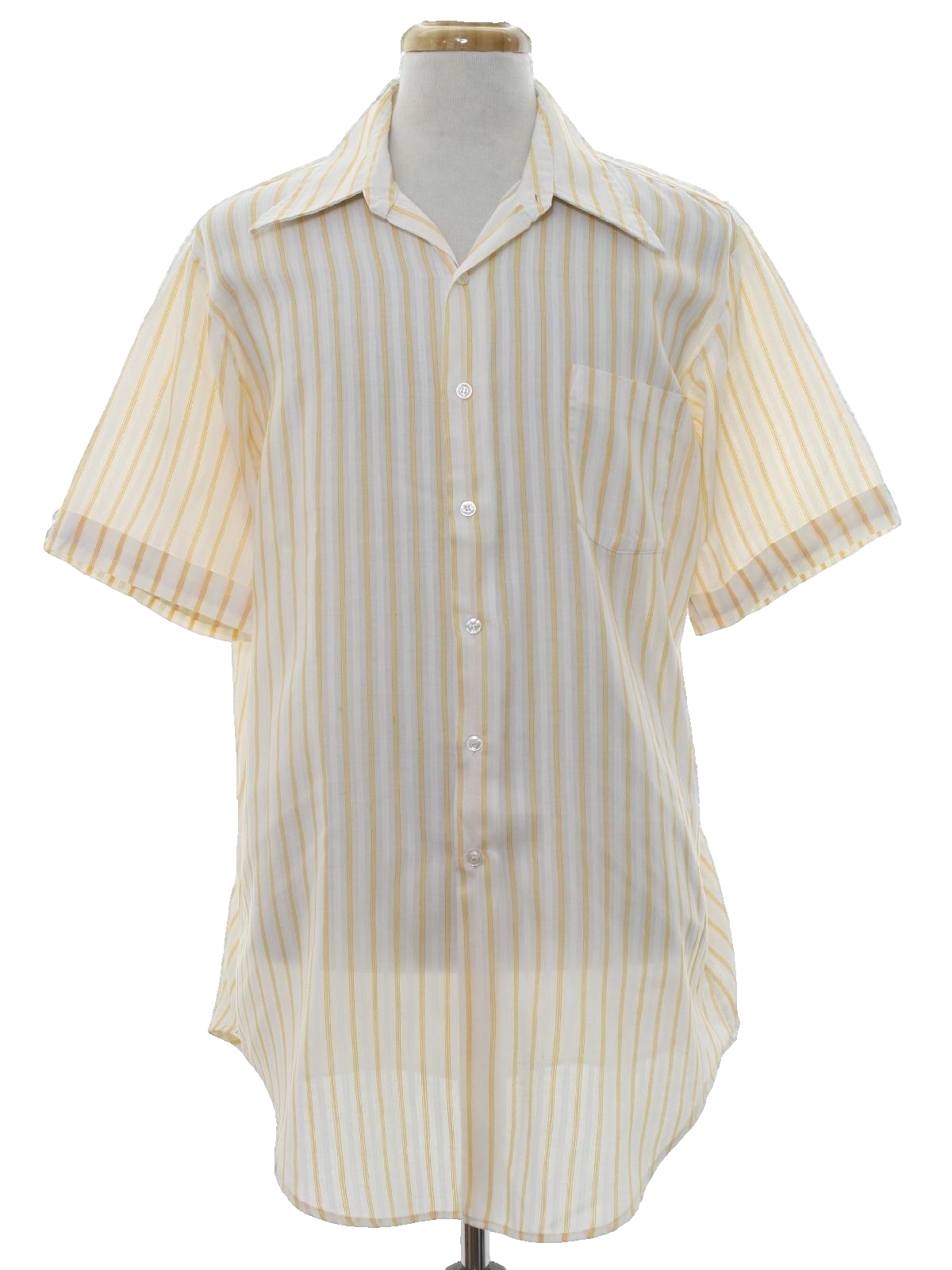 1960's Shirt (Big Gino): Late 60s -Big Gino- Mens cream background ...