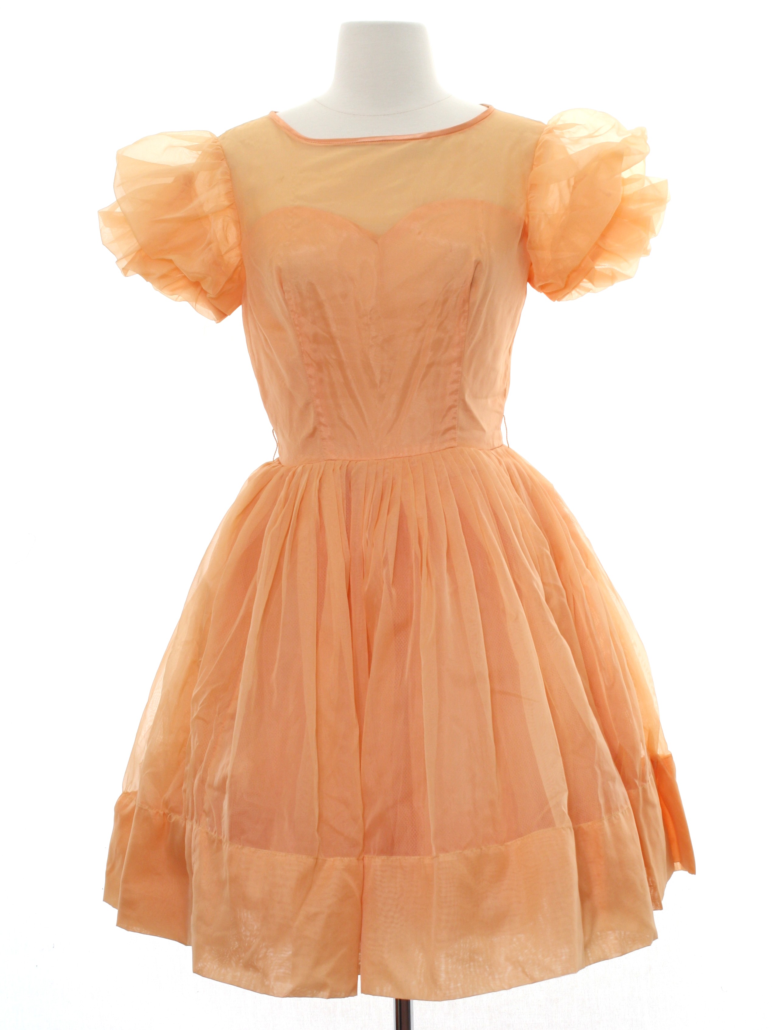 1950s cocktail attire