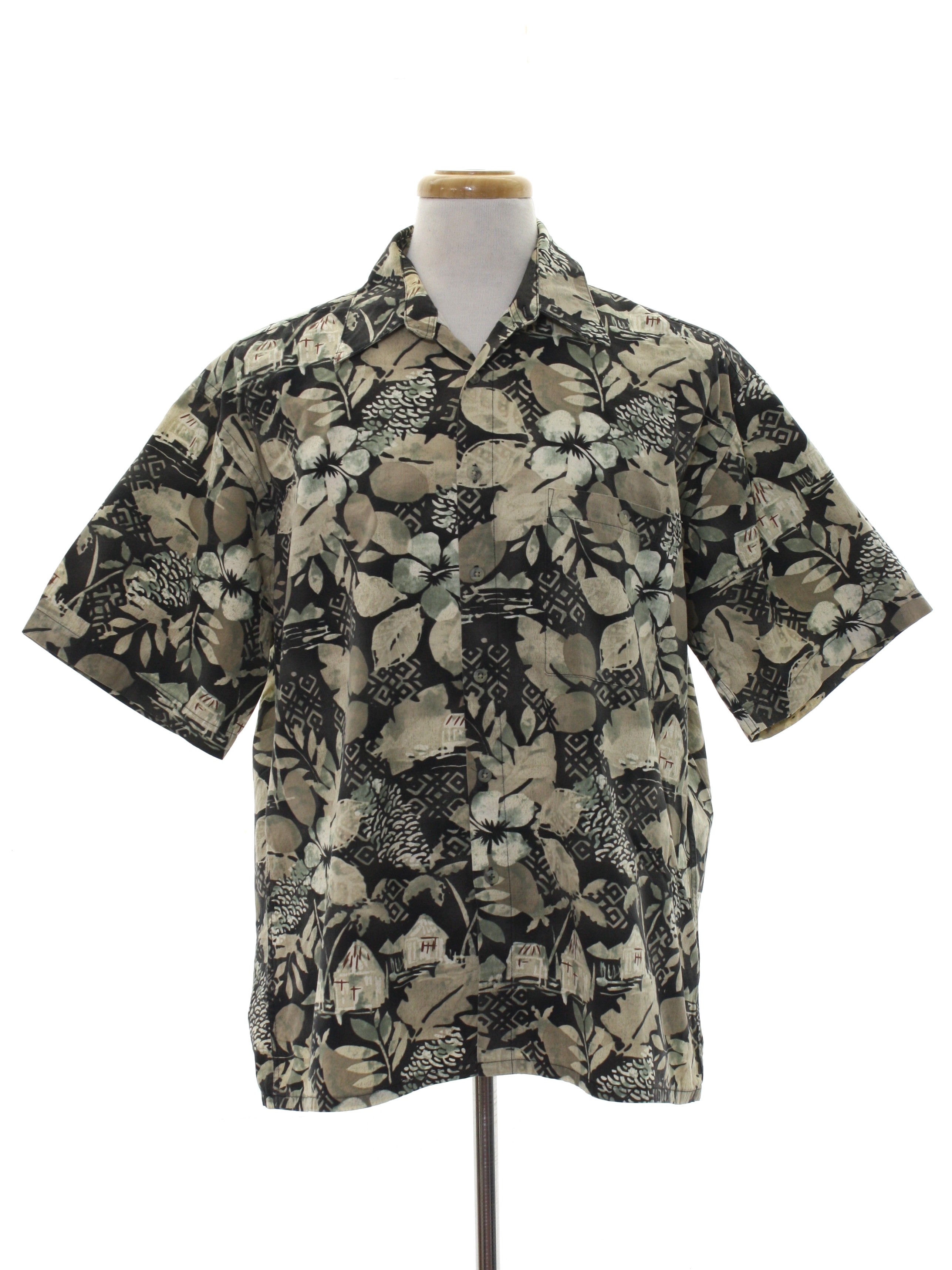 1980s Pierre Cardin Hawaiian Shirt: 80s -Pierre Cardin- Mens black ...