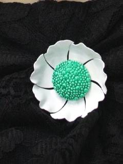 1960's Womens Accessories - Jewelry - Mod Enameled Pin