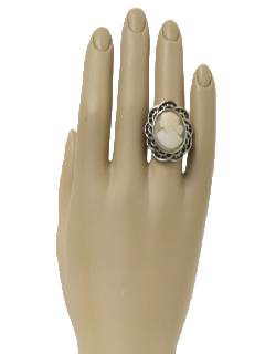 1940's Womens Accessories - Cameo Ring