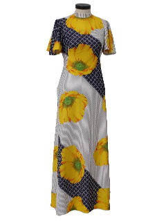 1970's Womens Paula Brooks Maxi Knit Dress