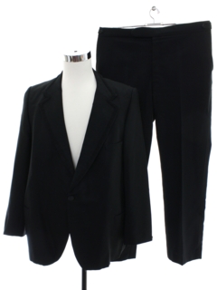 1970's Mens Tuxedo Suit