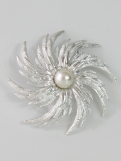 1970's Womens Accessories - Brooch