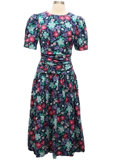 Vintage Dresses at RustyZipper.Com Vintage Clothing