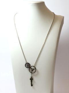 1990's Unisex Accessories - Steampunk Necklace
