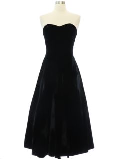 1990's Womens Velveteen Prom Or Cocktail Dress