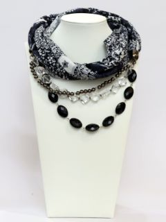 1990's Womens Accessories - Scarf Necklace