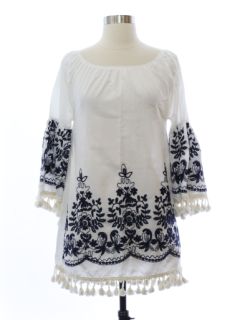 1970's Womens Embroidered Hippie Shirt