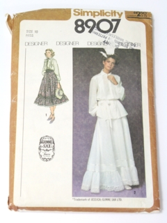 1970's Womens Gunne Sax Designer Pattern